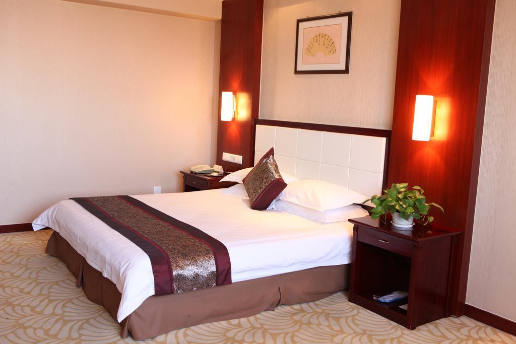 Tianhong Hotel Heze Room photo